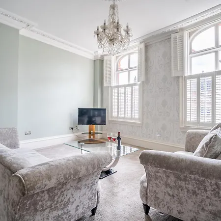 Clifford St - 5 Apartament